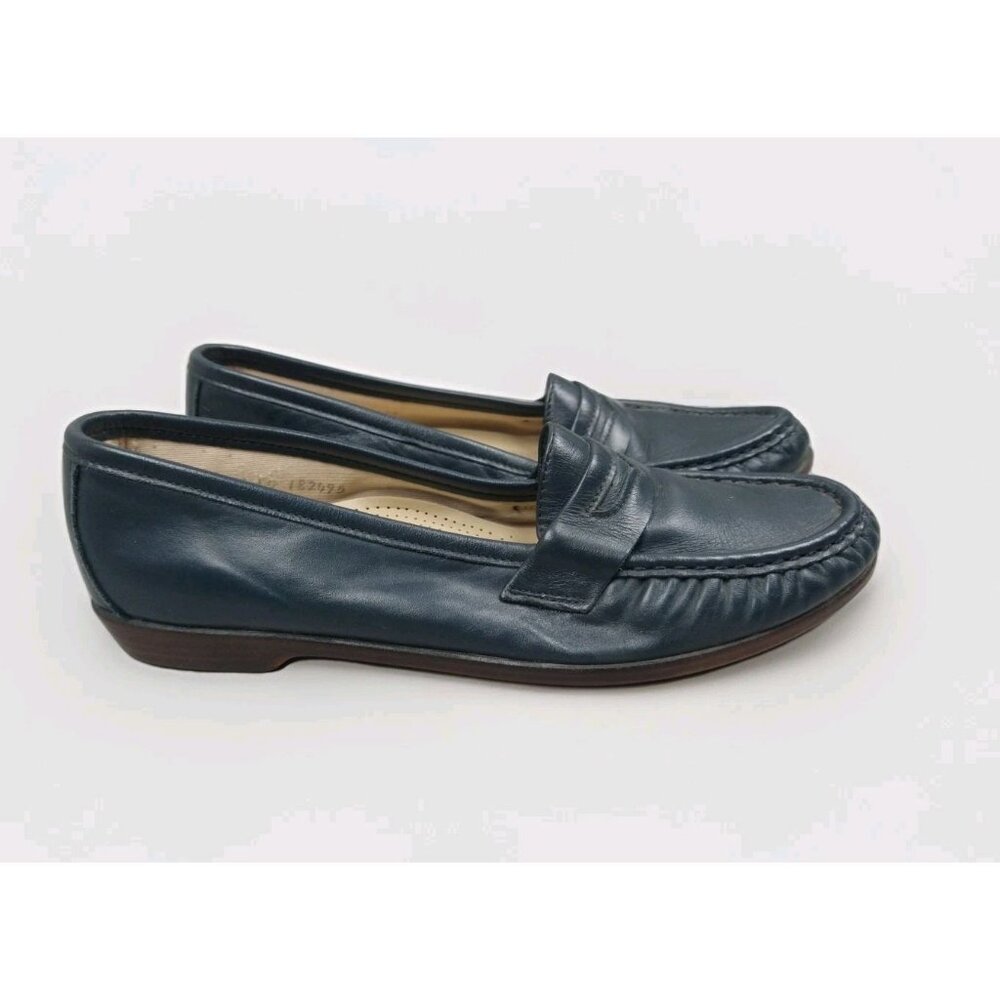 SAS Classic Navy Leather Slip On Tri-pad Comfort Penny Loafers Women's 9.5N